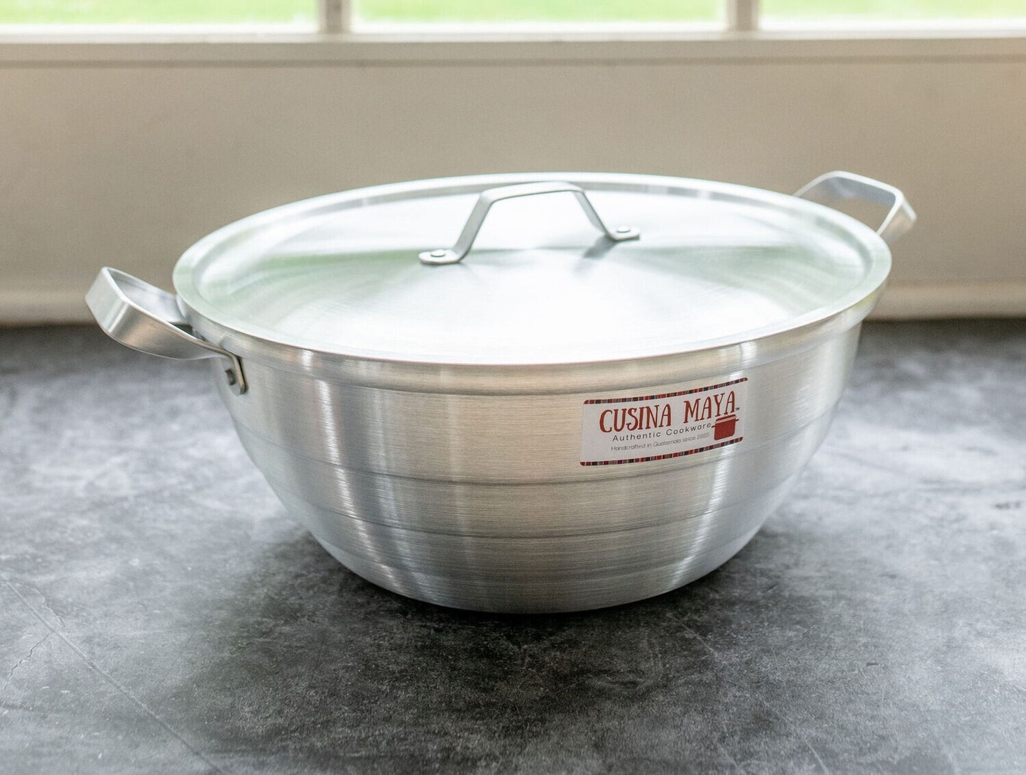 Cazo – Hand-Molded Aluminum Cooking Pot
