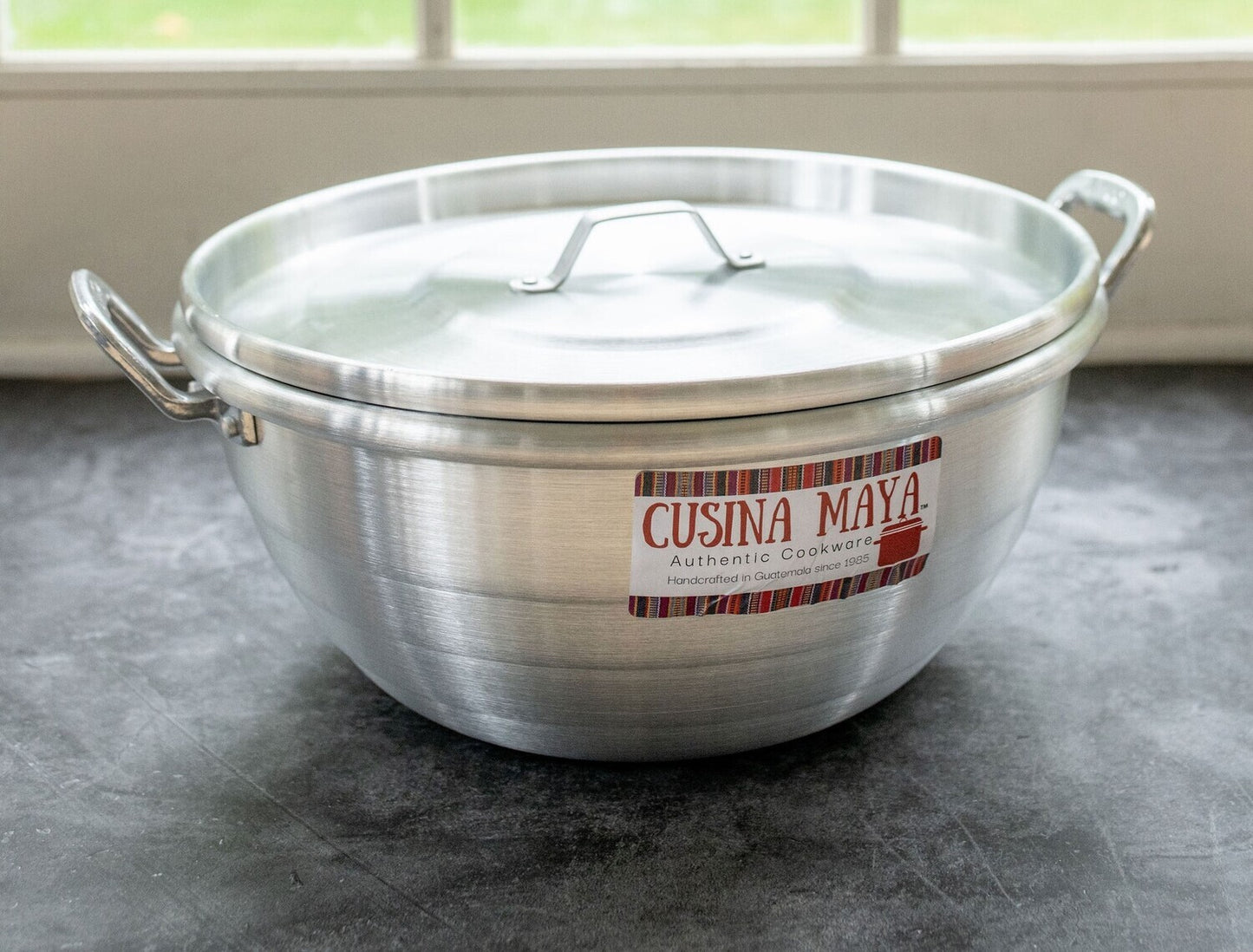 Cazo – Hand-Molded Aluminum Cooking Pot