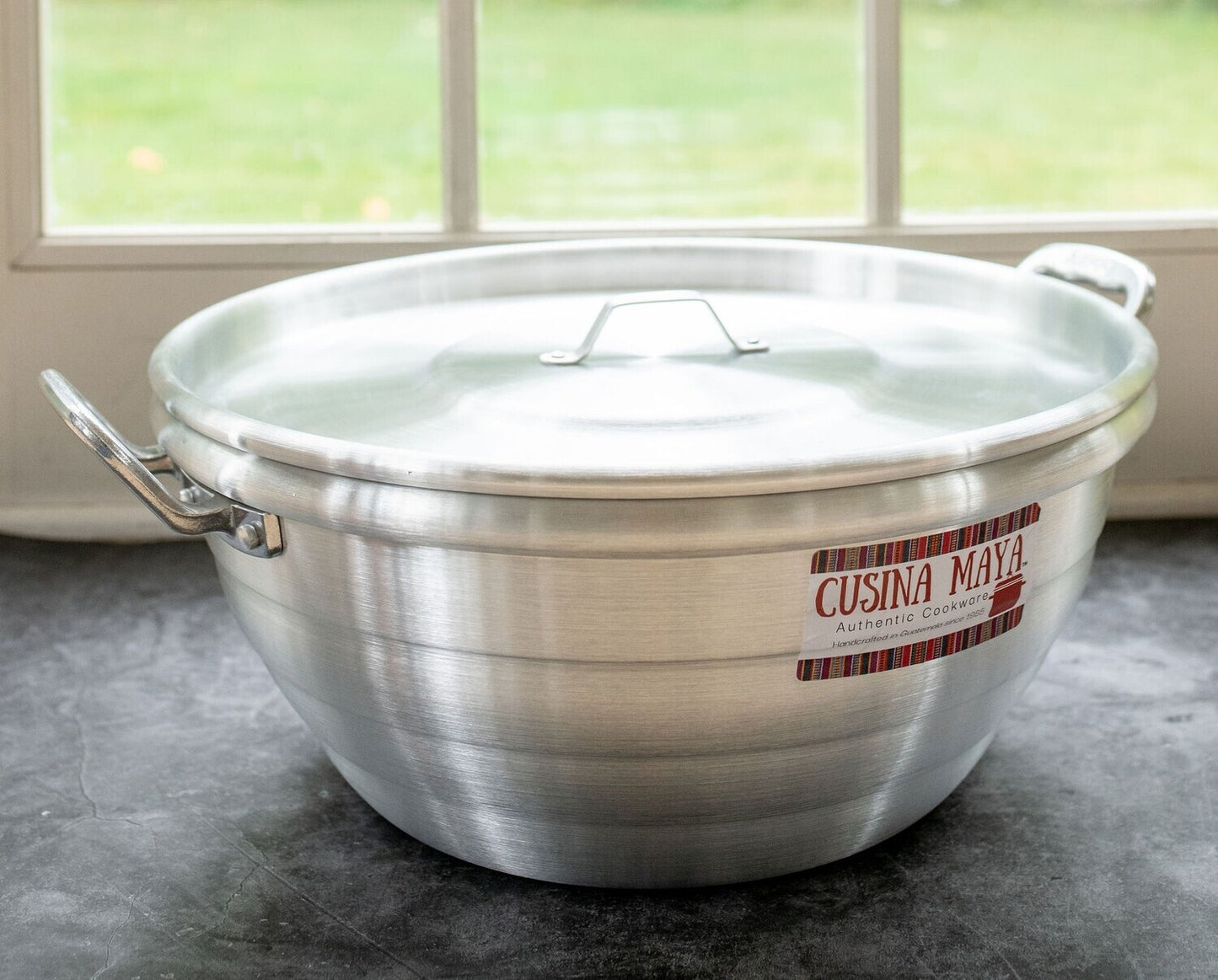 Cazo – Hand-Molded Aluminum Cooking Pot