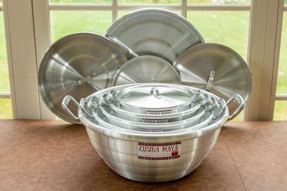 Cazo – Hand-Molded Aluminum Cooking Pot